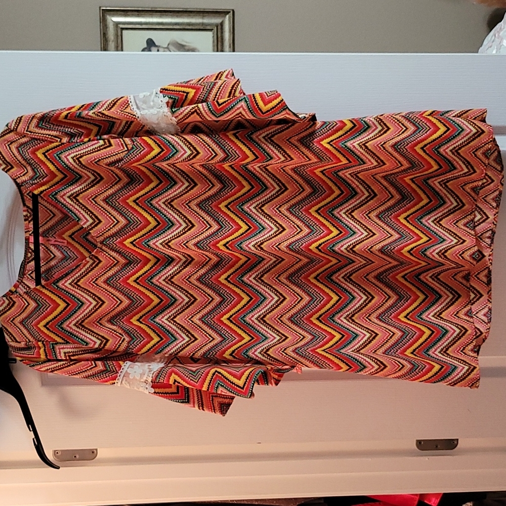 Multi color top - Picture 1 of 1